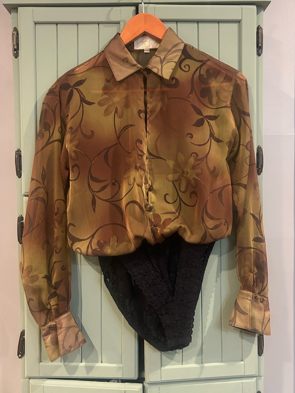Vintage Cach‘e Sheer Floral Button Front Blouse in Olive and Brown